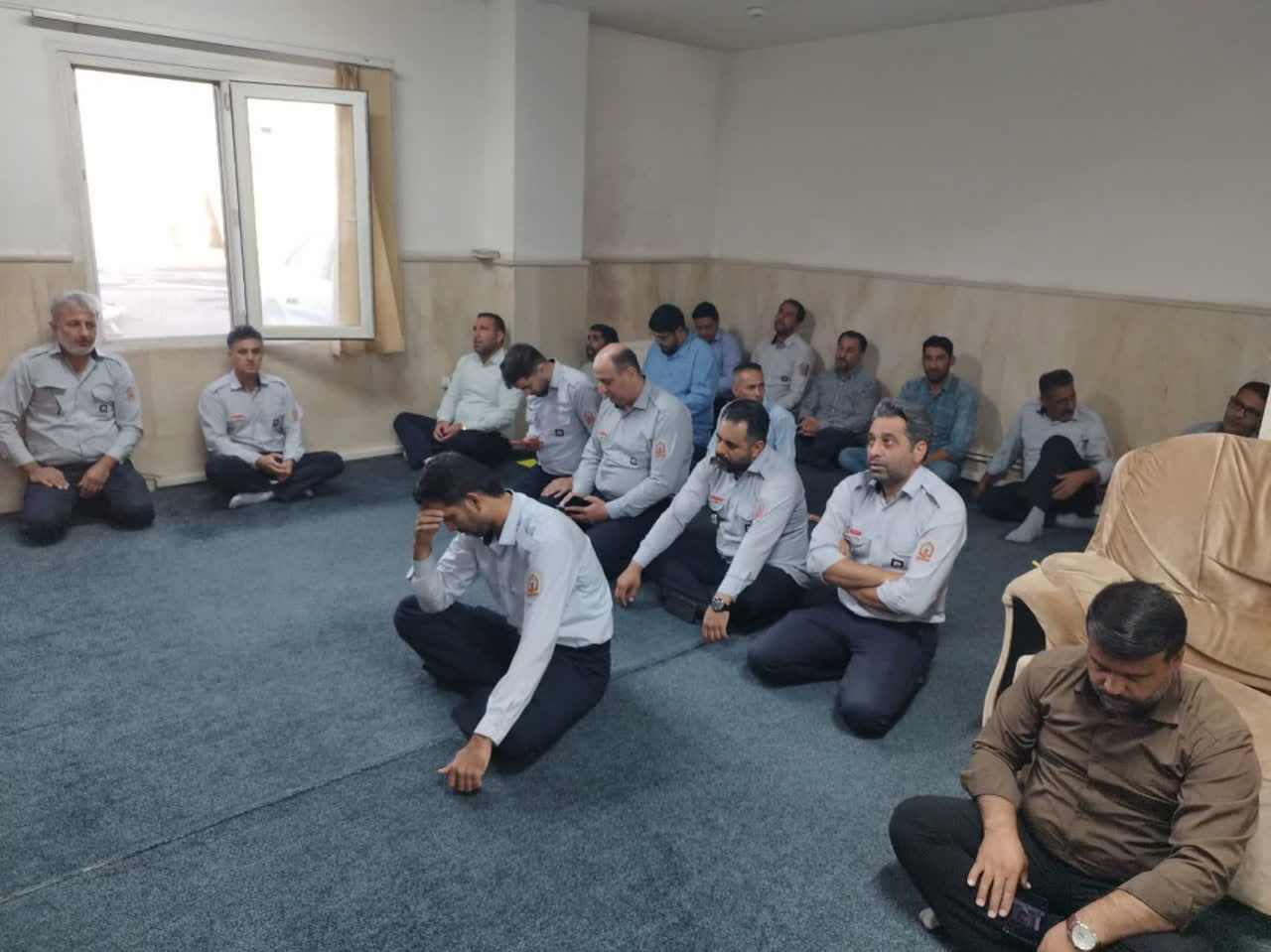 مراسم پر فیض زیارت عاشورا در شهرداری فرون آباد برگزار شد