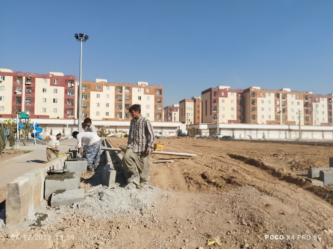  دومین زمین چمن مصنوعی شهر فرون آباد آماده بهره برداری می شود