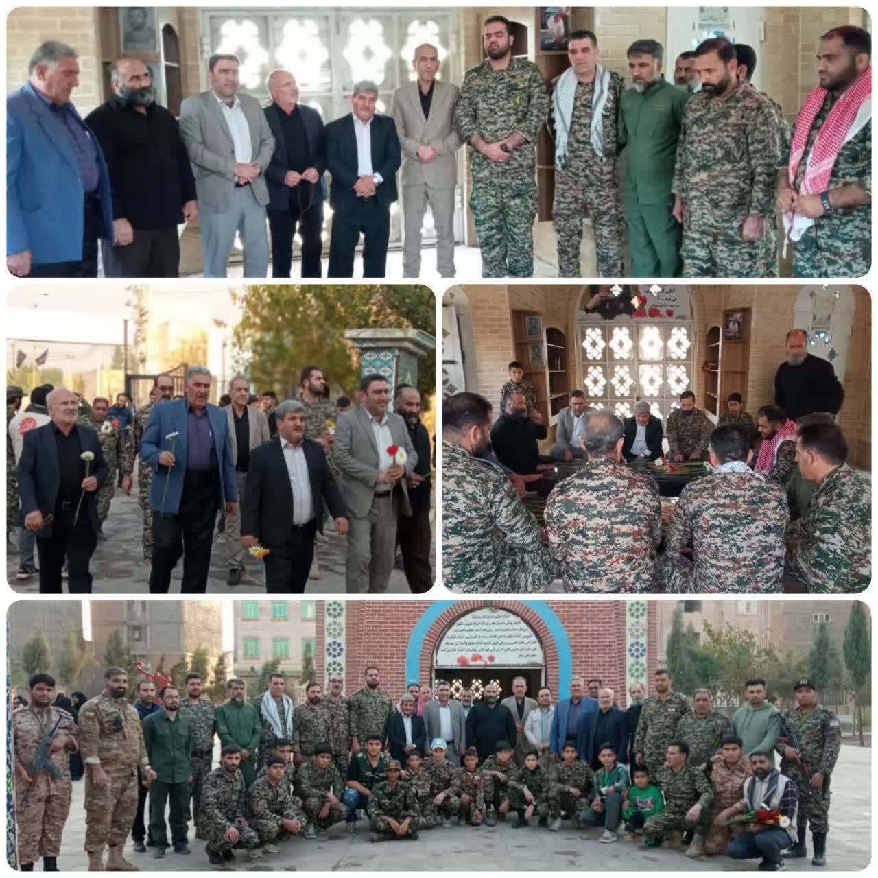  غبار روبی و عطر افشانی مزار شهدای گمنام شهر فرون آباد به مناسبت هفته بسیج