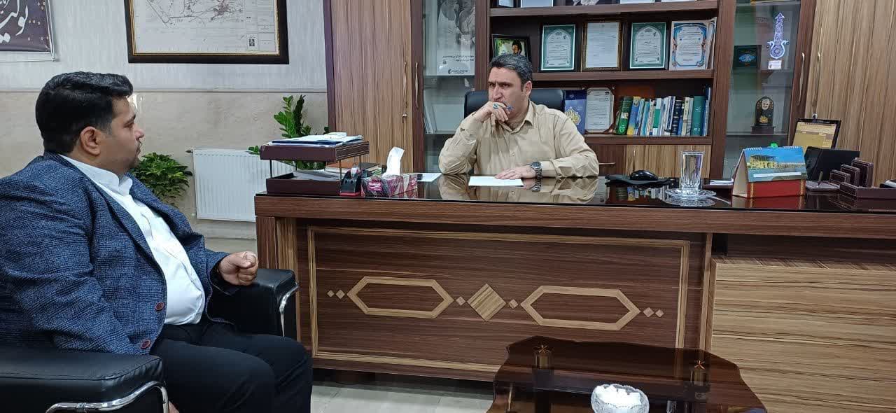  مدیرعامل انجمن حمایت از زندانیان شهرستان پاکدشت با شهردار فرون آباد دیدار کرد